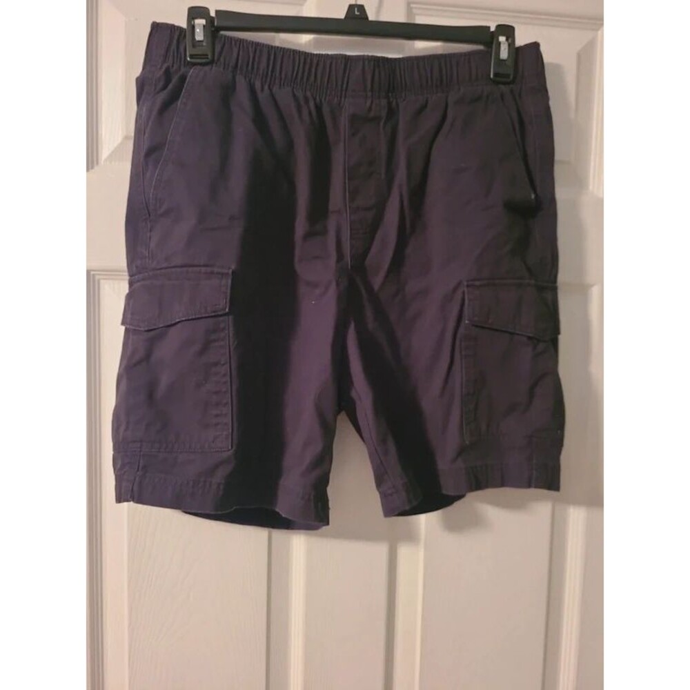 Croft & Barrow Black cargo shorts 33